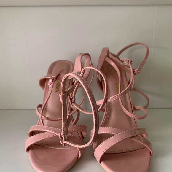 Blush pink strappy sandals - Picture 4 of 4